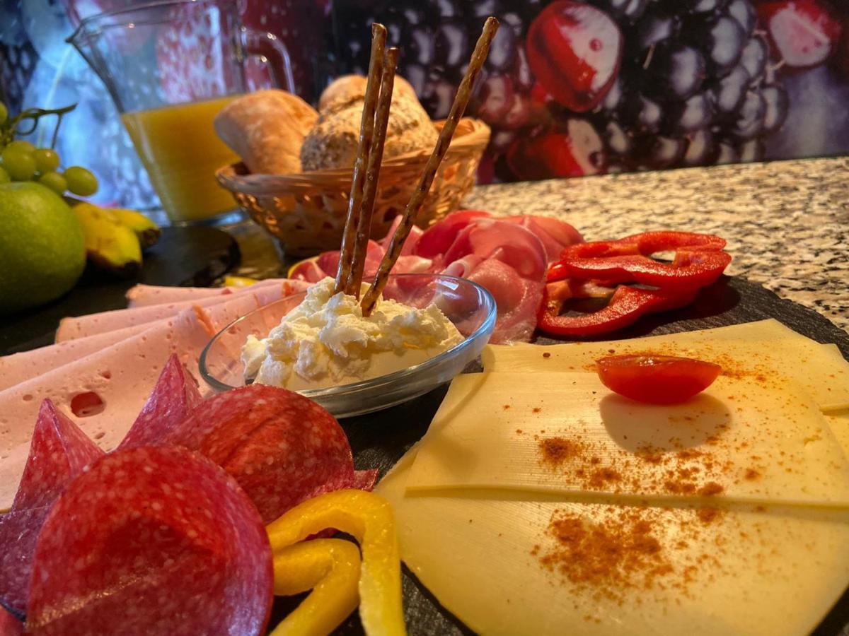 Hotel Zur Post Блискастел Екстериор снимка