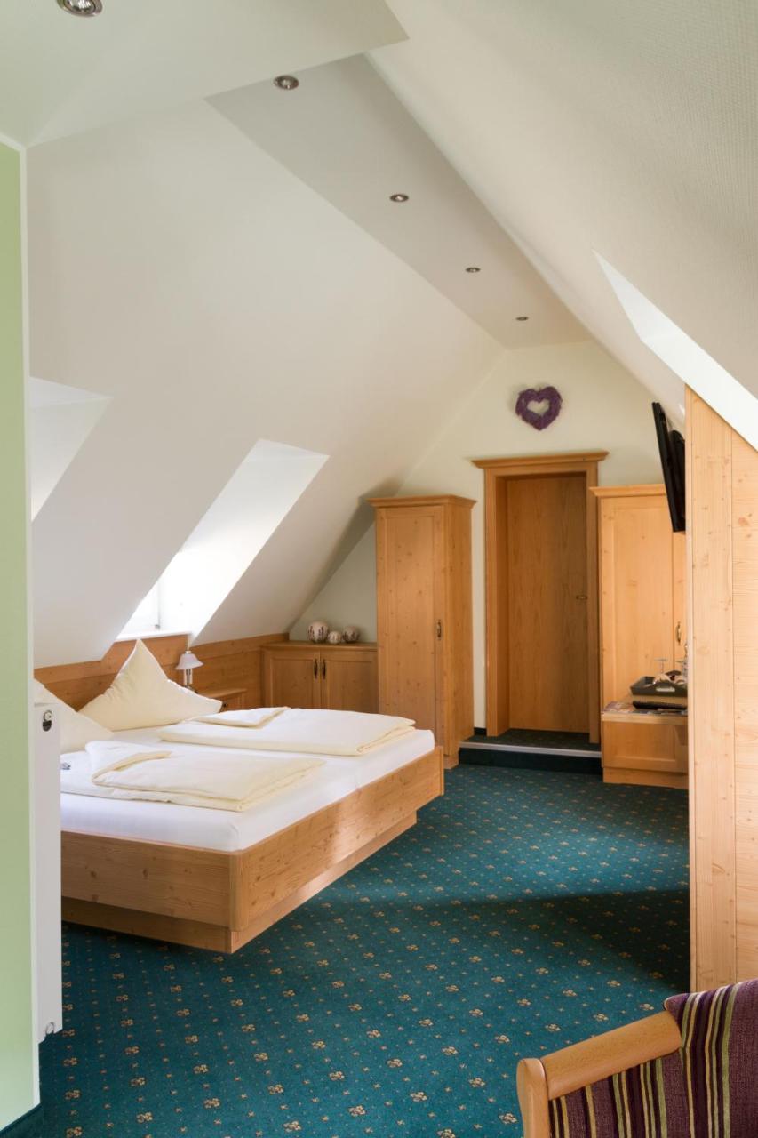 Hotel Zur Post Блискастел Екстериор снимка